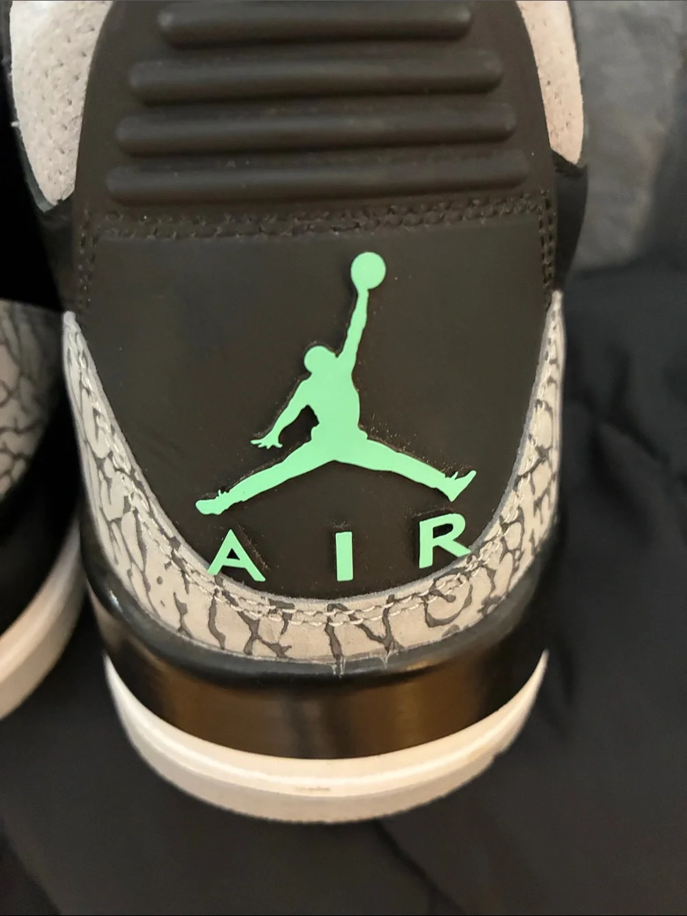 Jordan lace mint silhouette